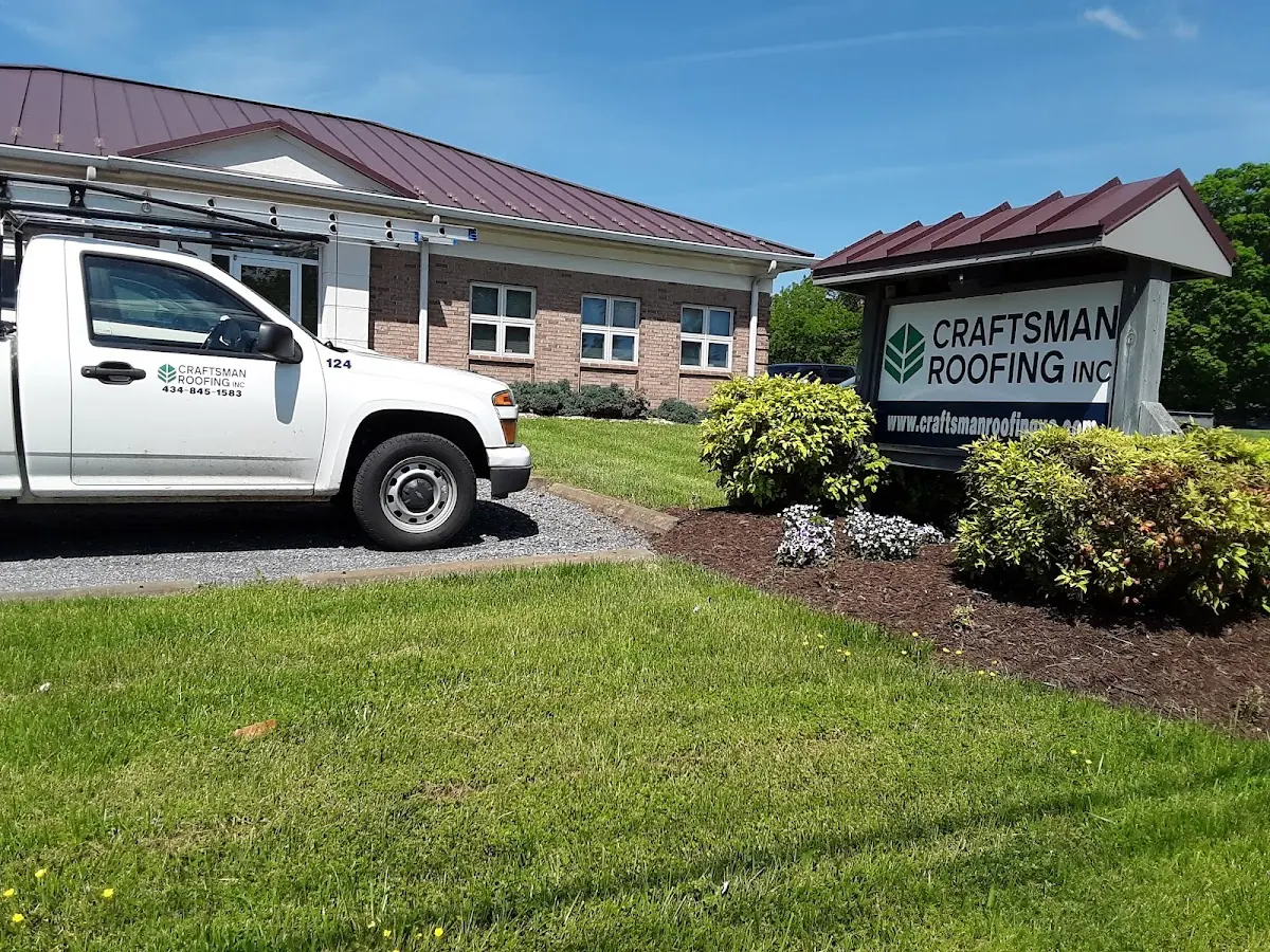 Quality Roof Replacement by experienced craftsmen in The Country